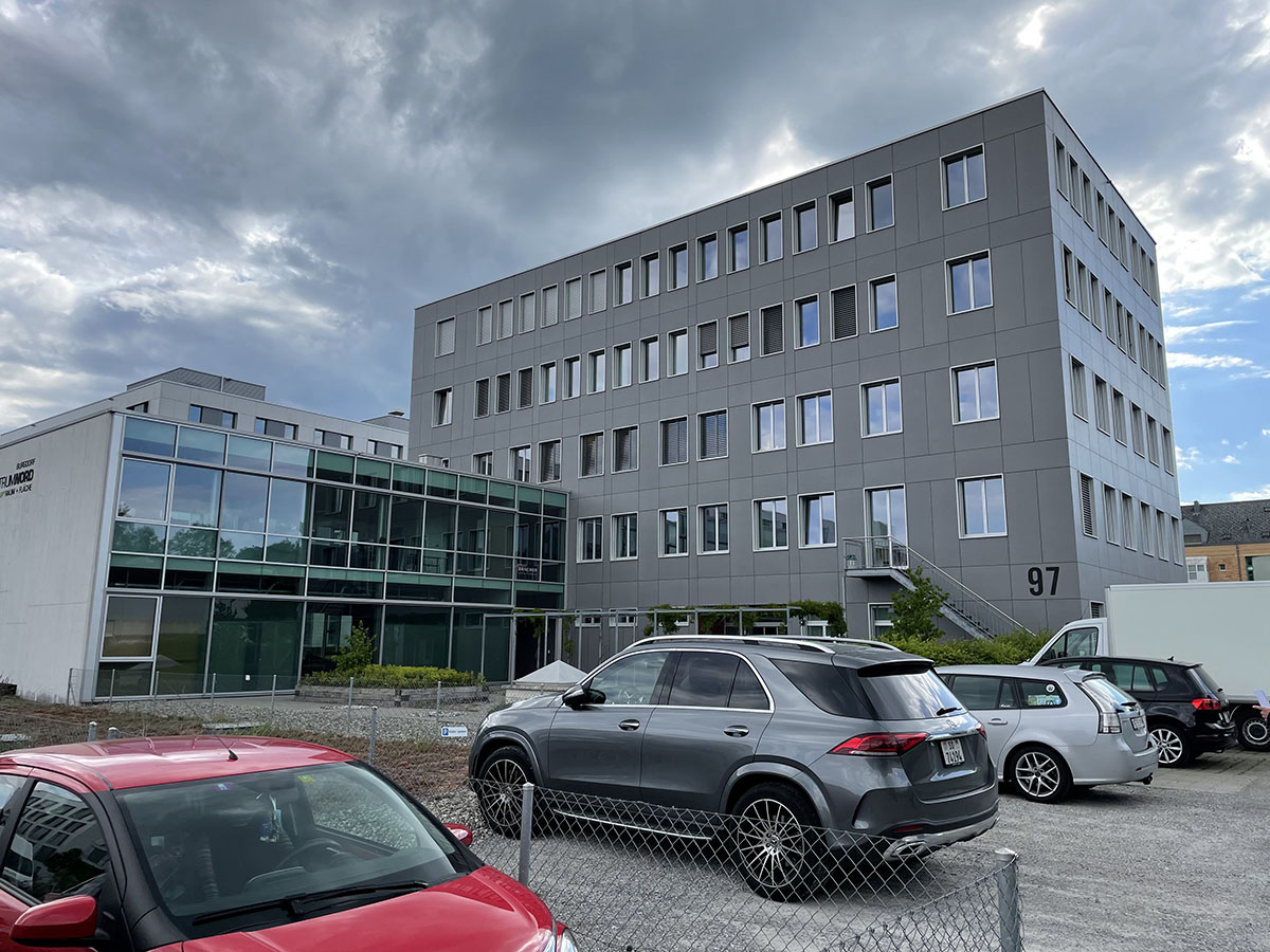 Burgdorf building view from parking lot